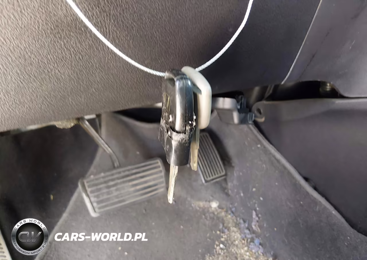 HONDA CR-V LX VIN:JHLRE38397C033549 - 11