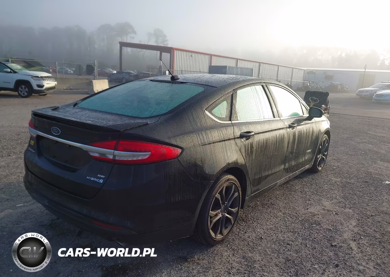 2018 Ford Fusion Hybrid Se VIN:3FA6P0LU7JR120129 - 4