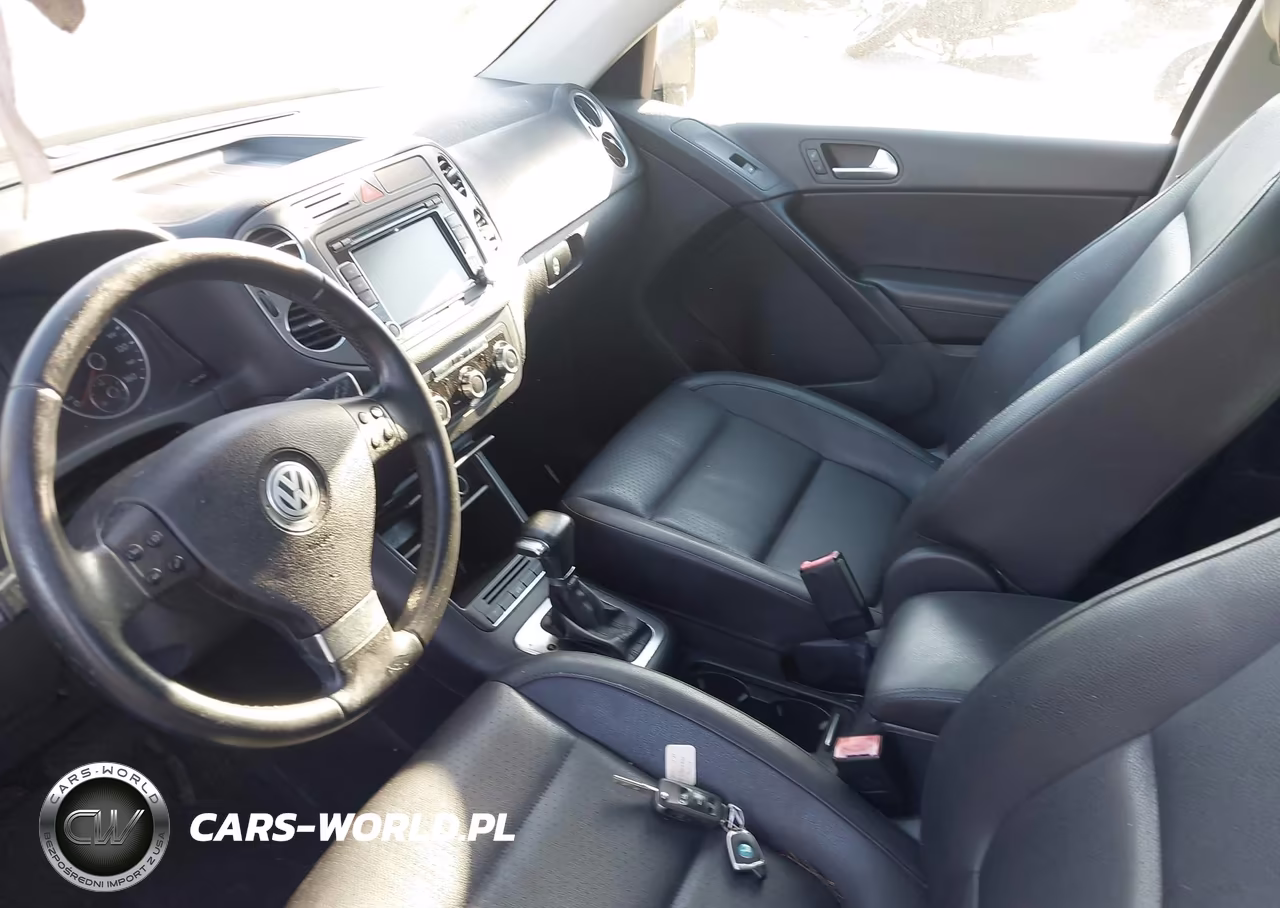 2010 Volkswagen Tiguan Wolfsburg Edition VIN:WVGBV7AX0AW513855 - 5