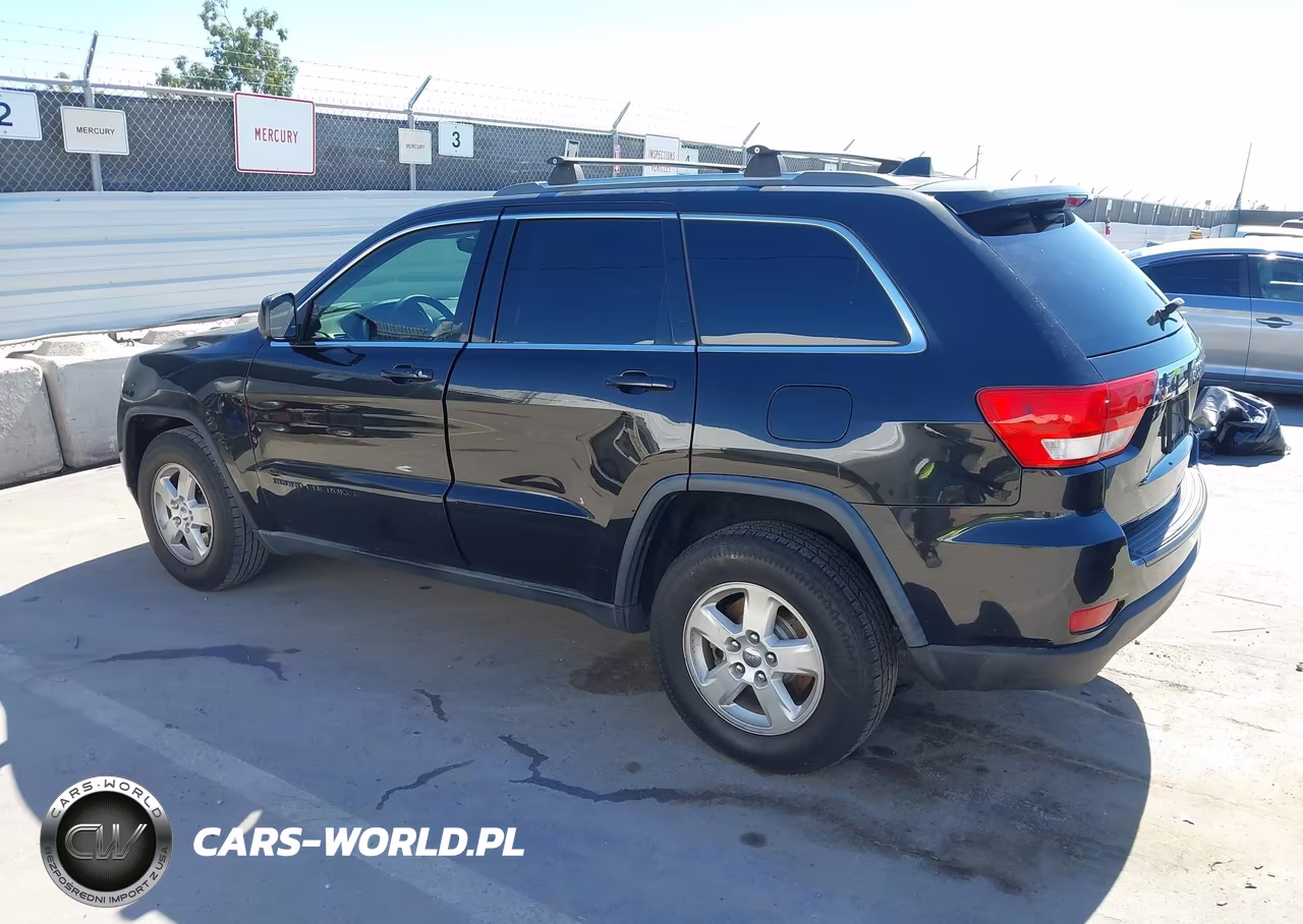 2013 Jeep Grand Cherokee Laredo VIN:1C4RJEAG9DC534602 - 3