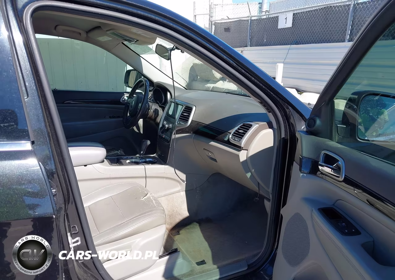 2013 Jeep Grand Cherokee Laredo VIN:1C4RJEAG9DC534602 - 5