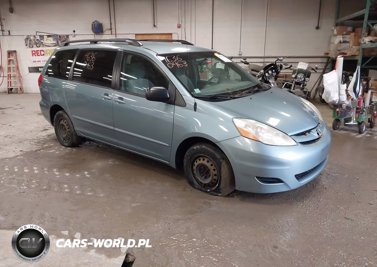 2009 Toyota Sienna Ce-Le