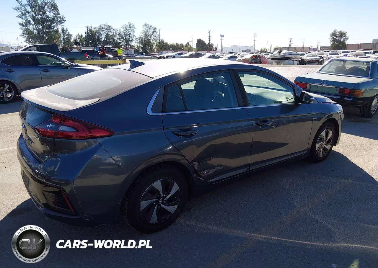 2017 Hyundai Ioniq Hybrid Sel VIN:KMHC75LC9HU024129 - 4