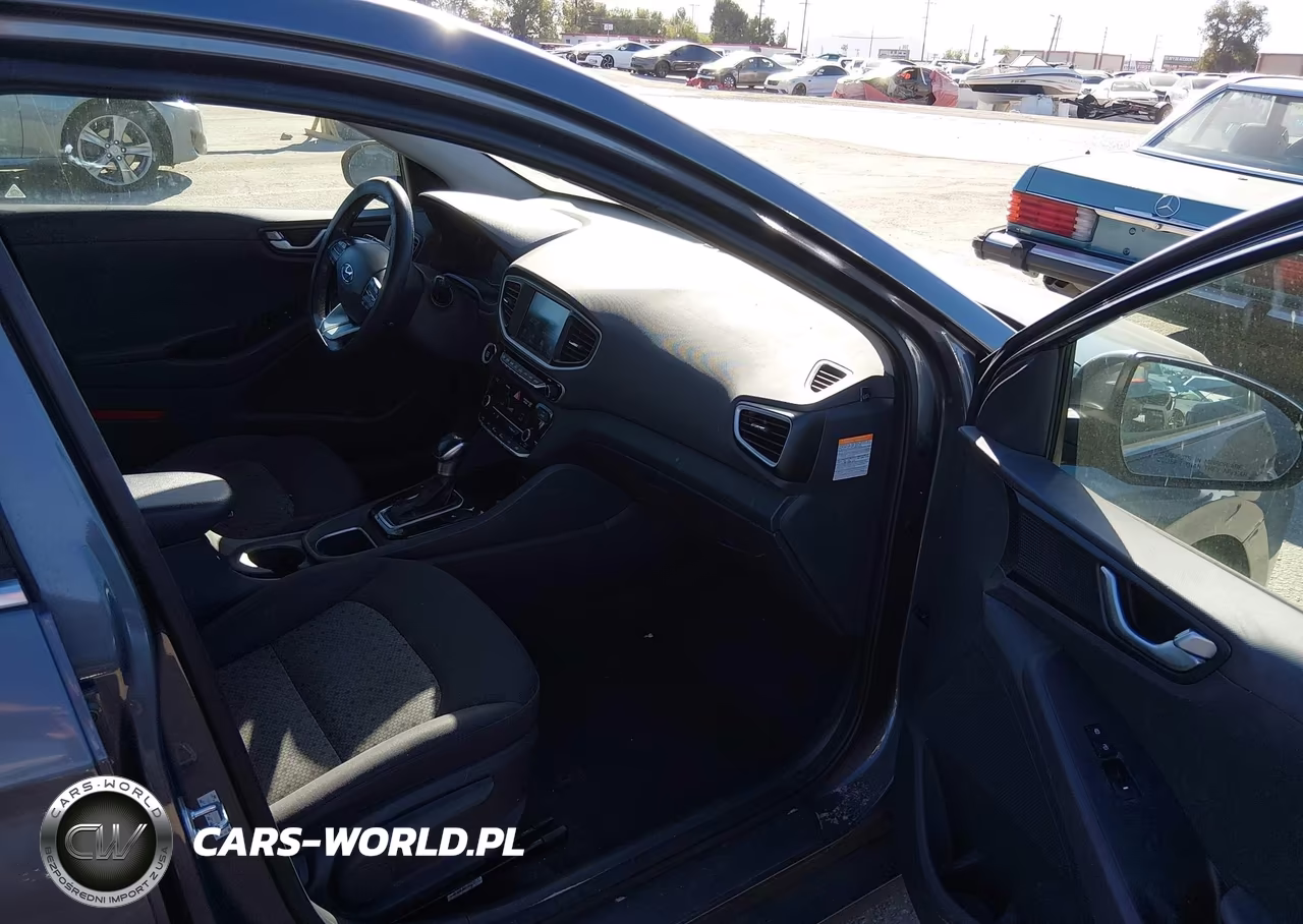 2017 Hyundai Ioniq Hybrid Sel VIN:KMHC75LC9HU024129 - 5