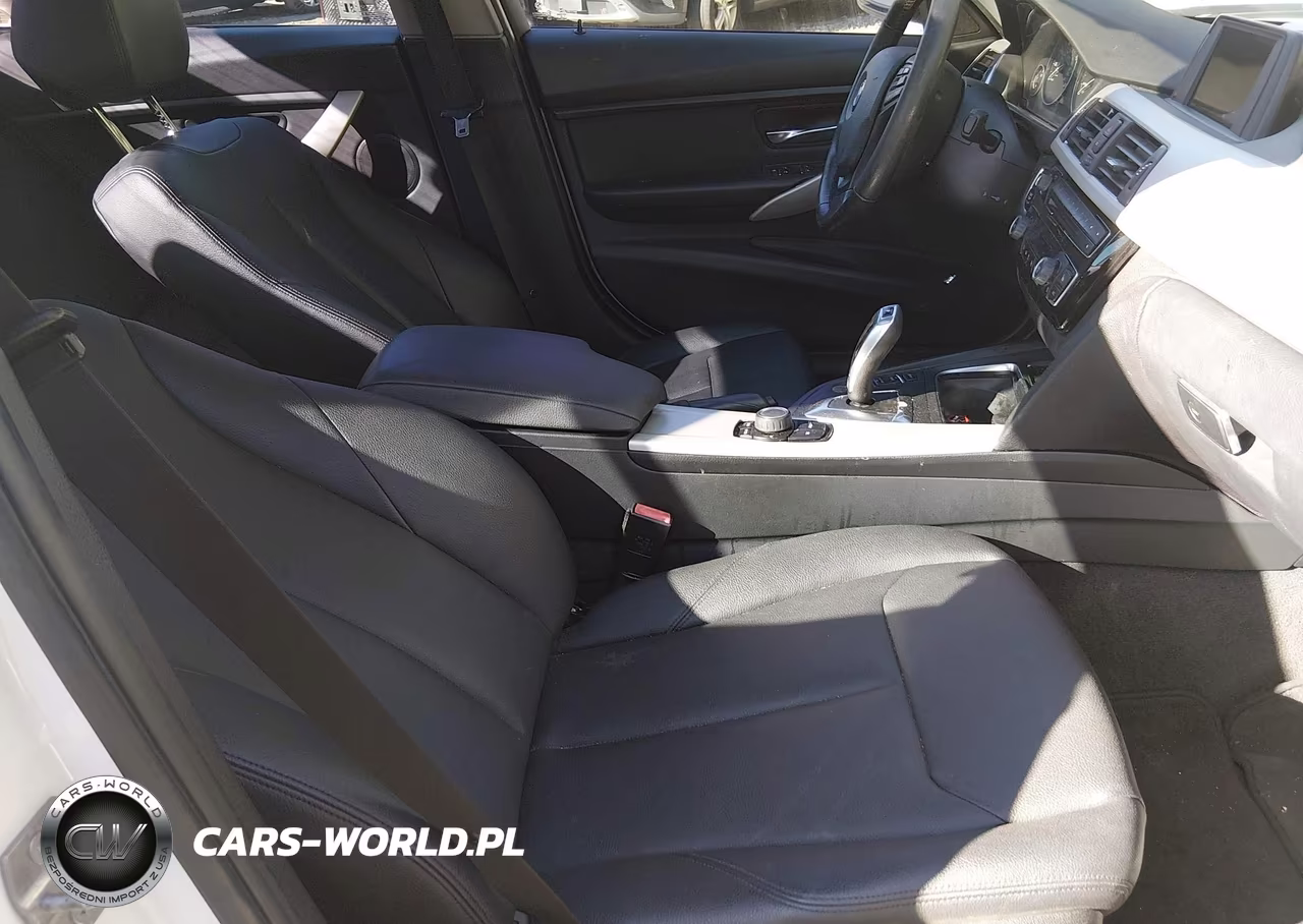 2017 BMW 320I xDrive VIN:WBA8E5G53HNU22844 - 5