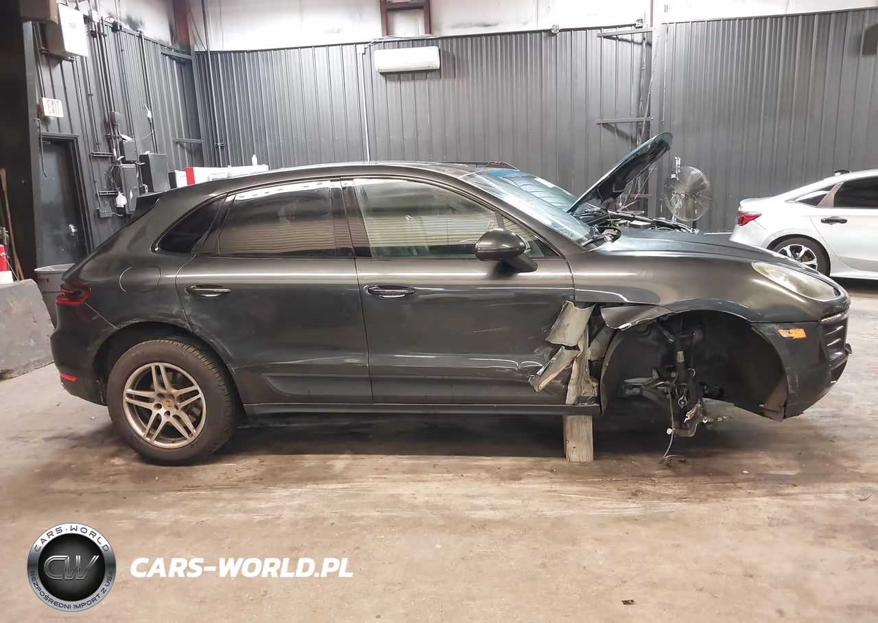 2017 Porsche Macan VIN:WP1AA2A52HLB01699 - 13