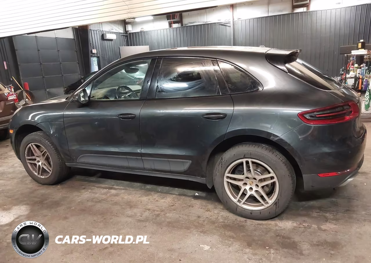 2017 Porsche Macan VIN:WP1AA2A52HLB01699 - 14