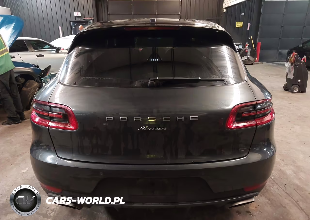 2017 Porsche Macan VIN:WP1AA2A52HLB01699 - 16
