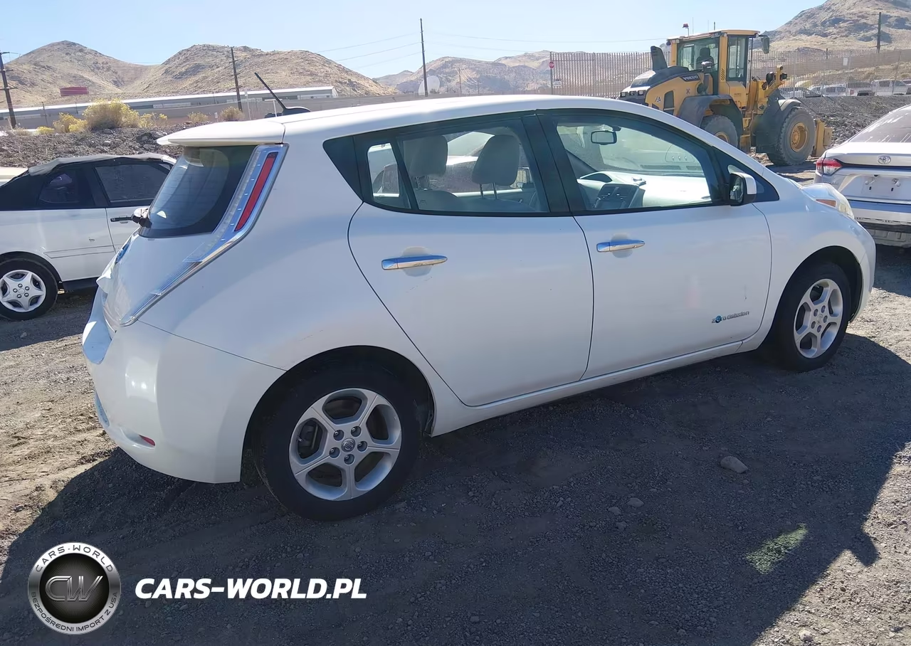 2015 Nissan Leaf Sv VIN:1N4AZ0CP6FC304756 - 4