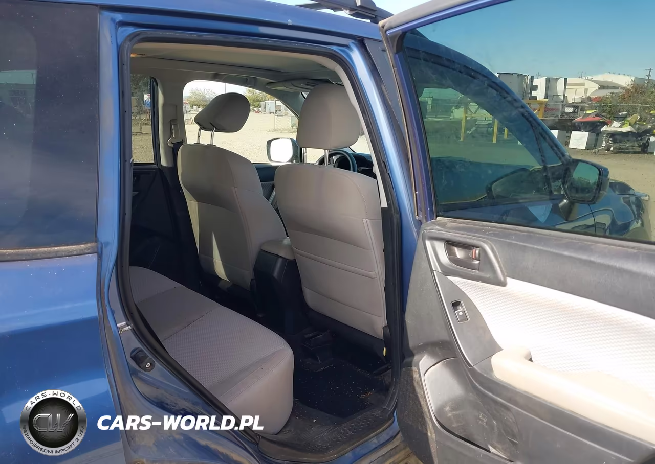 2017 Subaru Forester 2.5I Premium VIN:JF2SJAGC1HH525868 - 8