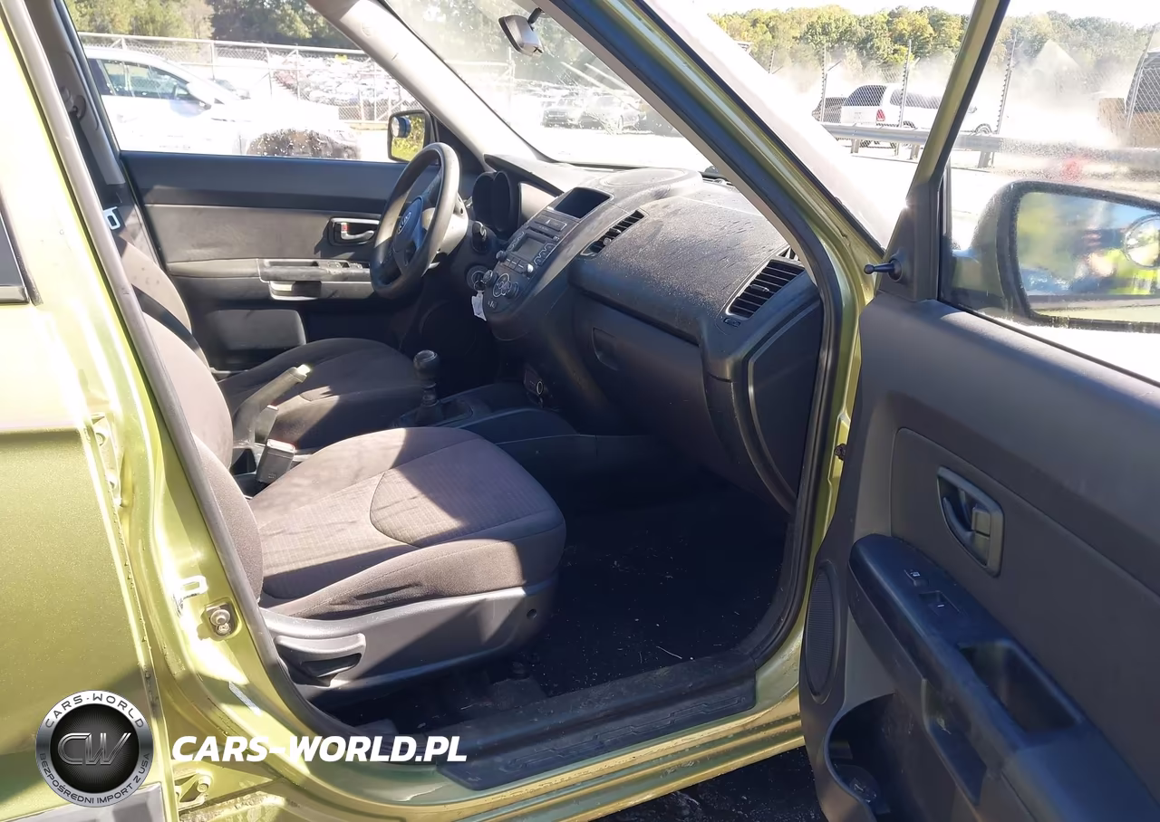2013 Kia Soul VIN:KNDJT2A5XD7497329 - 5