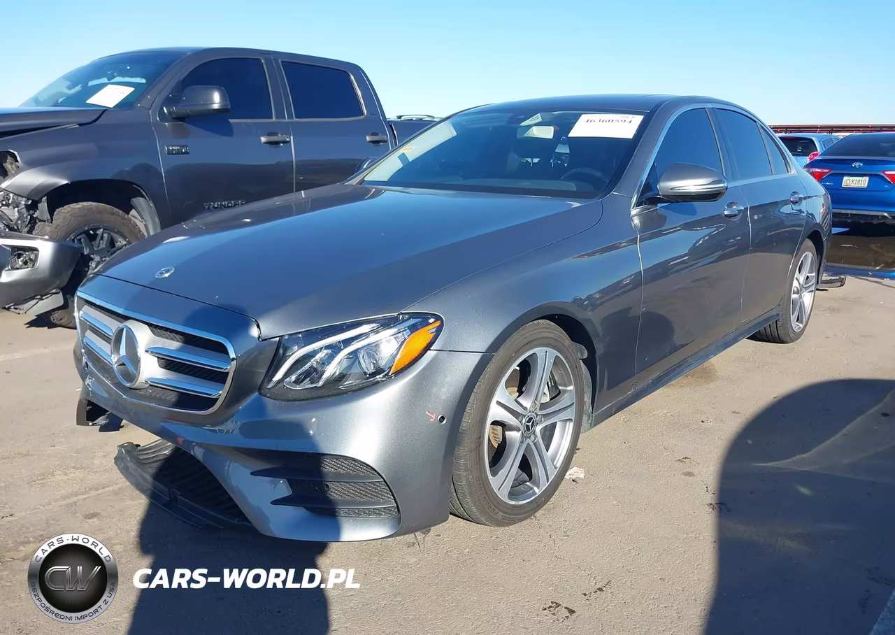 2018 Mercedes-Benz E 300 VIN:WDDZF4JB4JA460499 - 2