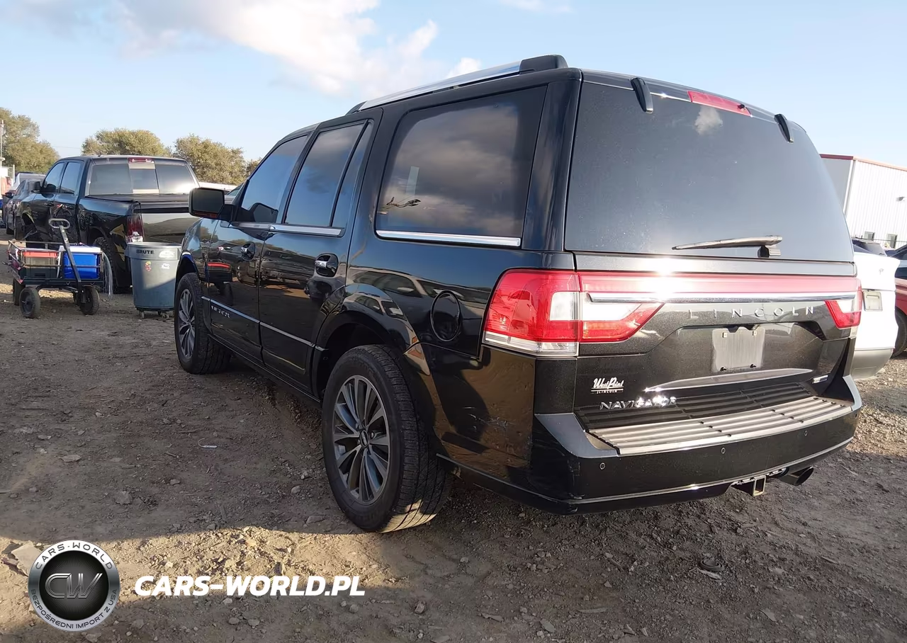 2015 Lincoln Navigator VIN:5LMJJ2HT8FEJ12447 - 3