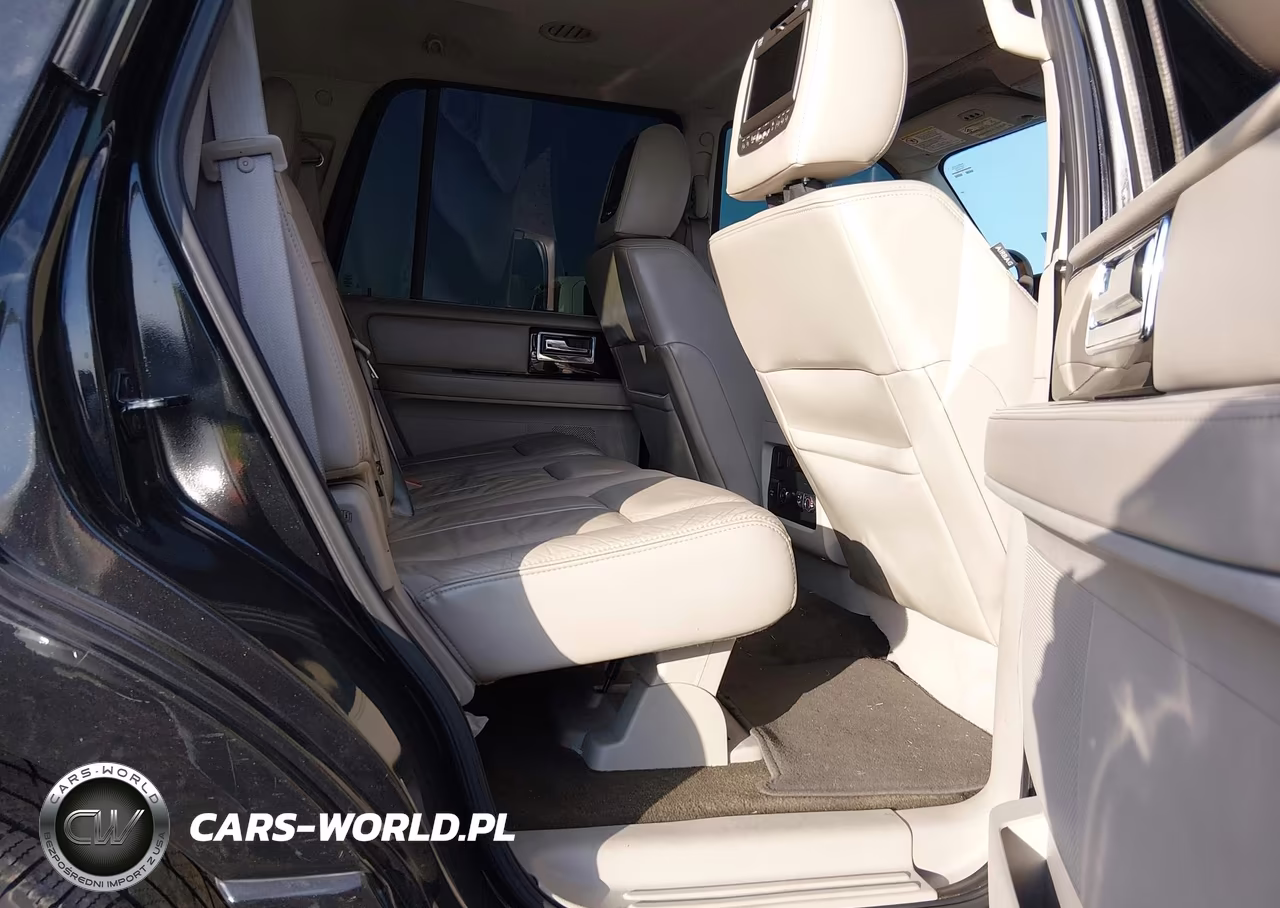 2015 Lincoln Navigator VIN:5LMJJ2HT8FEJ12447 - 8
