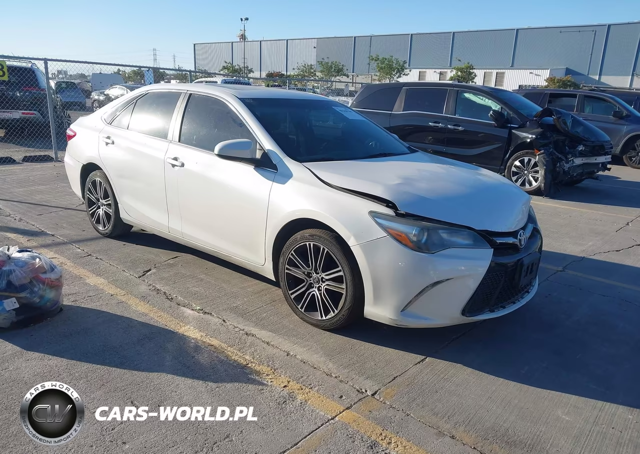 2016 Toyota Camry Se – zdjęcie 1 z 16