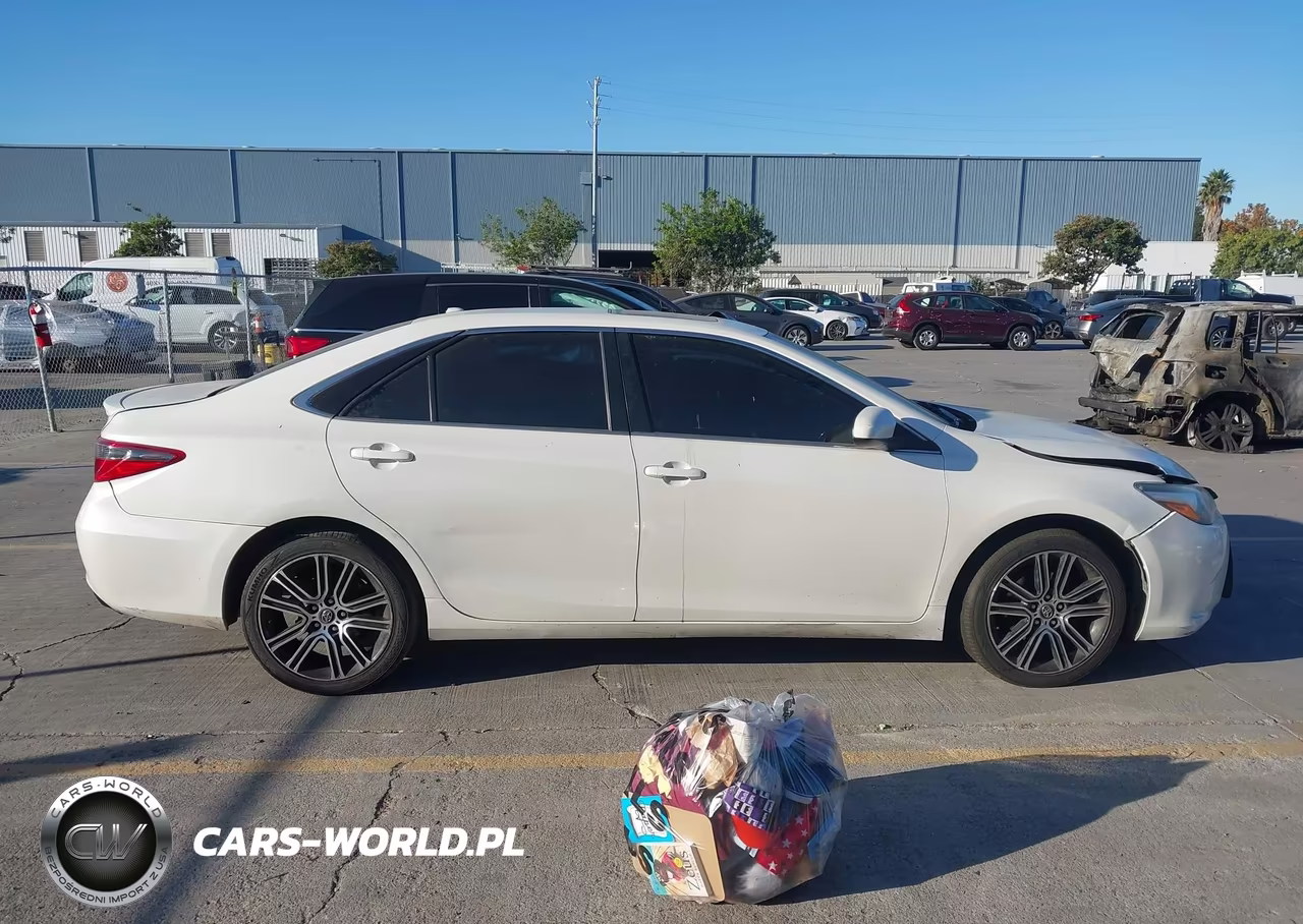 2016 Toyota Camry Se VIN:4T1BF1FKXGU189535 - 13