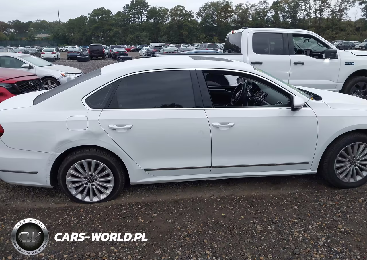 2017 Volkswagen Passat 1.8T Se VIN:1VWBT7A33HC000972 - 13