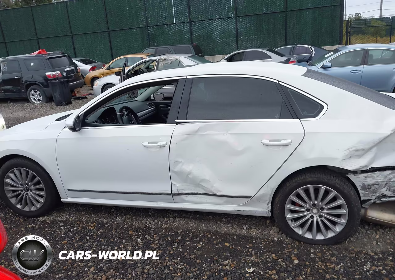2017 Volkswagen Passat 1.8T Se VIN:1VWBT7A33HC000972 - 14