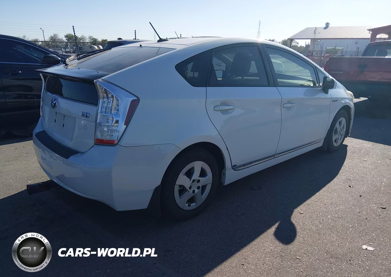 2010 Toyota Prius Iii VIN:JTDKN3DUXA0226198 - 4