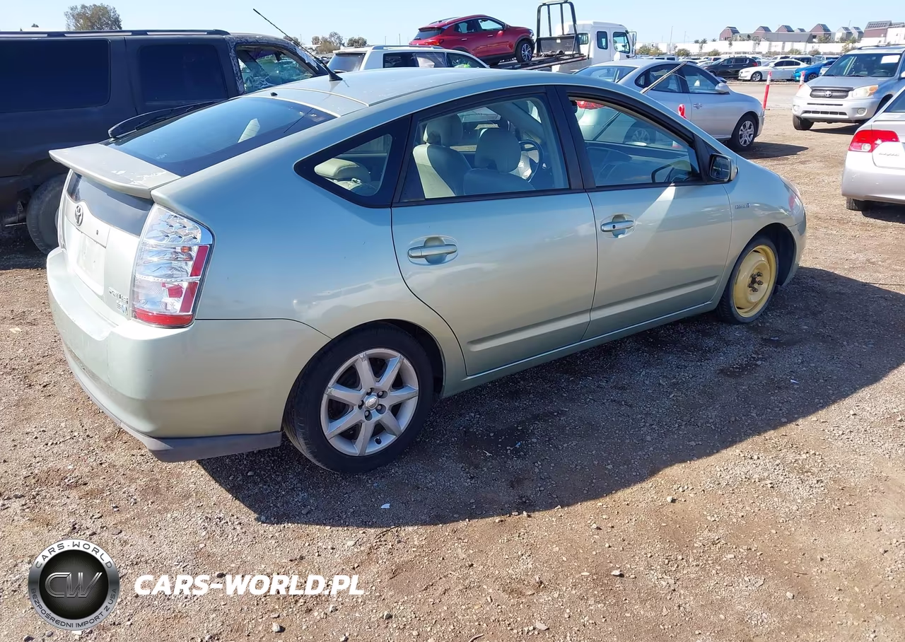 2008 Toyota Prius Touring VIN:JTDKB20UX83454445 - 4