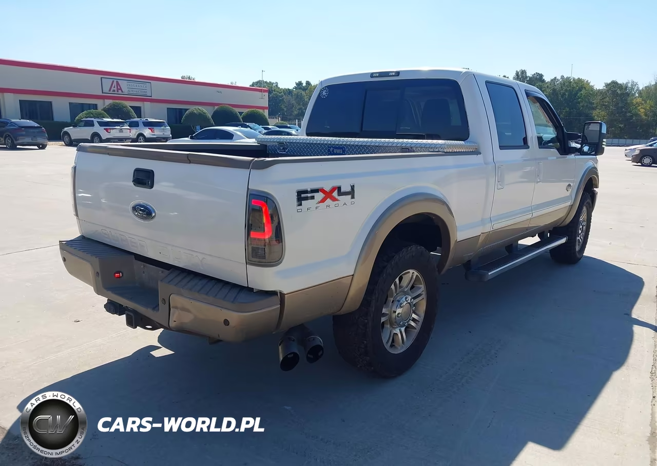 2011 Ford F-250 Lariat VIN:1FT7W2BT1BEA62240 - 4