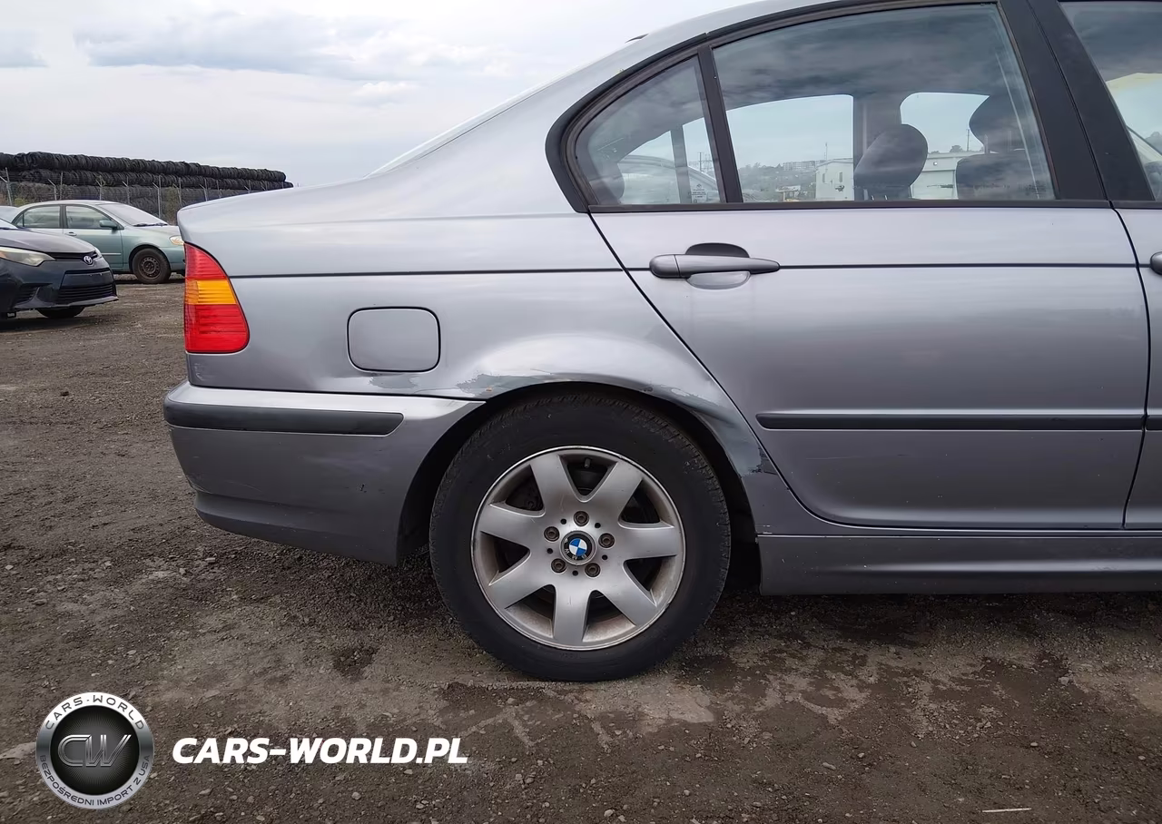 2004 BMW 325Xi VIN:WBAEU33404PF61600 - 13