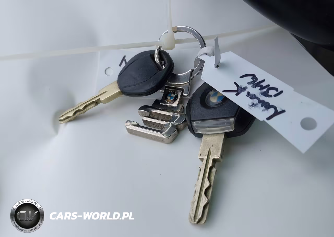 1999 BMW Z3 2.8 VIN:4USCH3333XLF40476 - 11