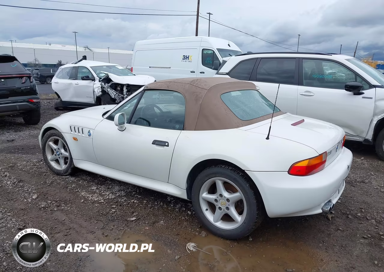 1999 BMW Z3 2.8 VIN:4USCH3333XLF40476 - 3