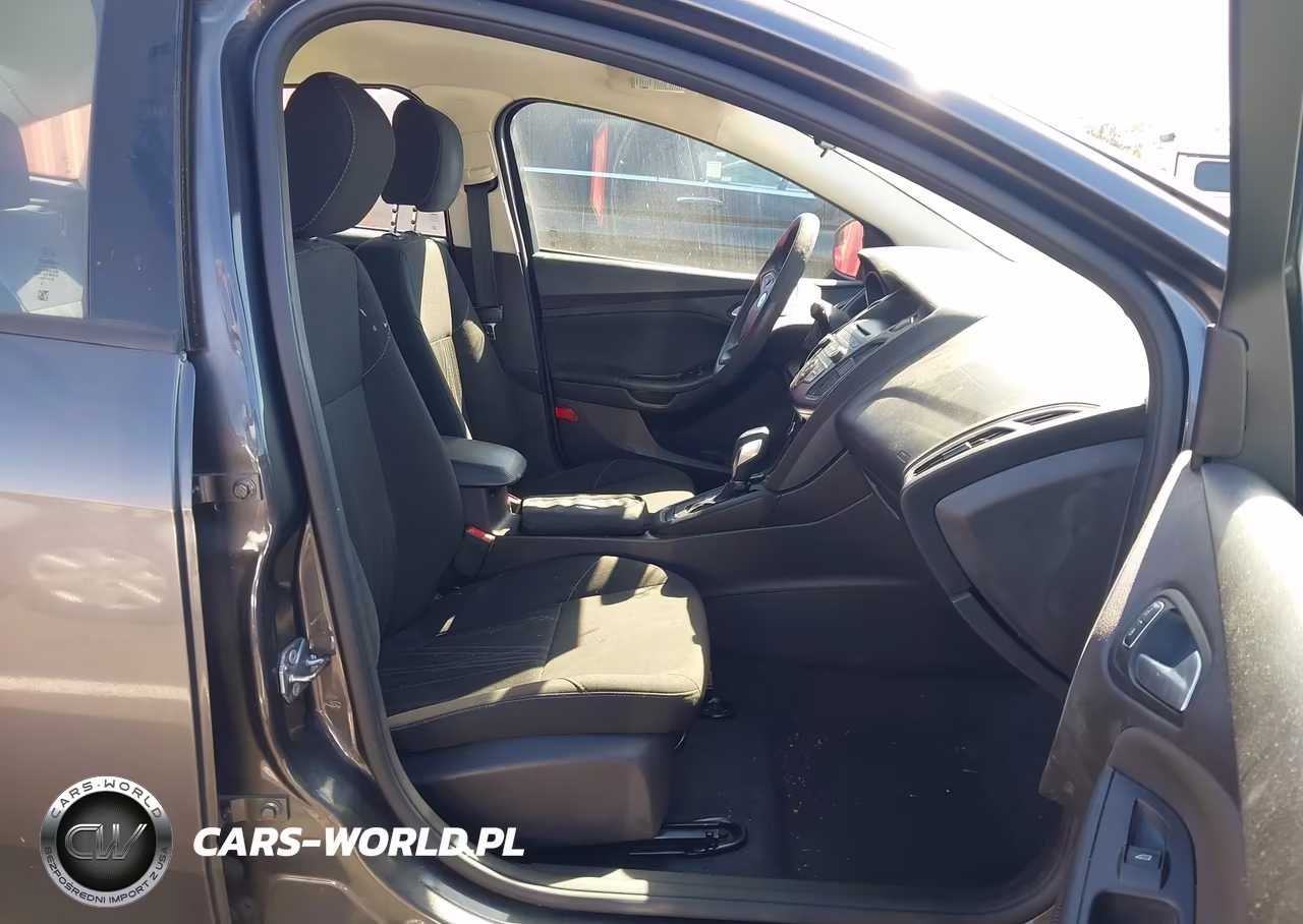 2015 Ford Focus Se VIN:1FADP3F20FL262878 - 5