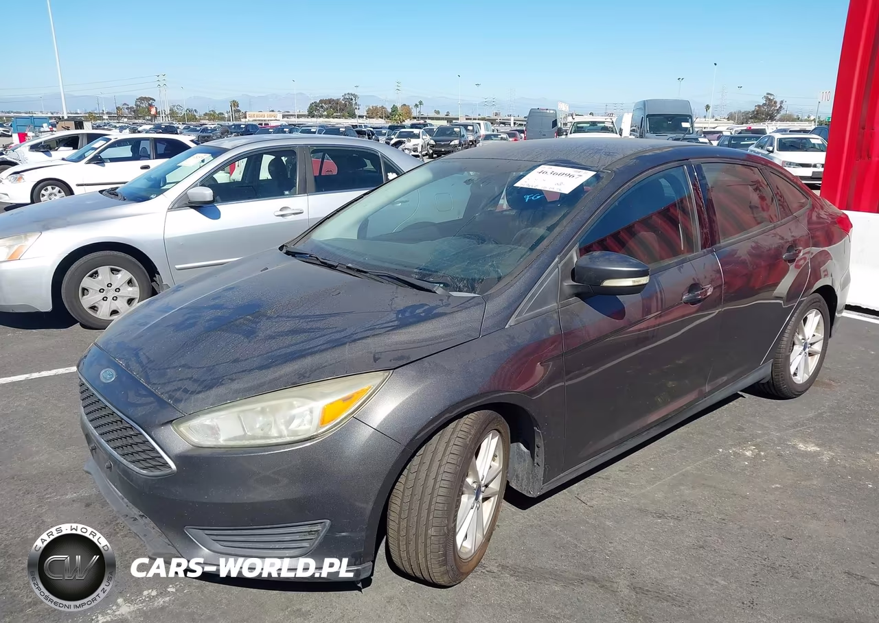 2015 Ford Focus Se VIN:1FADP3F20FL262878 - 6
