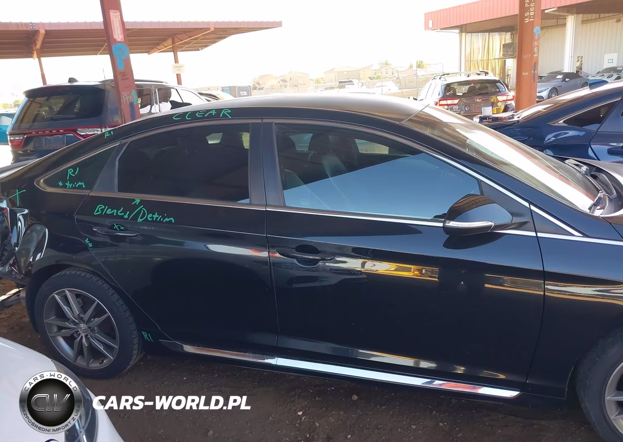 2017 Hyundai Sonata Sport 2.0T VIN:5NPE34AB9HH568153 - 14