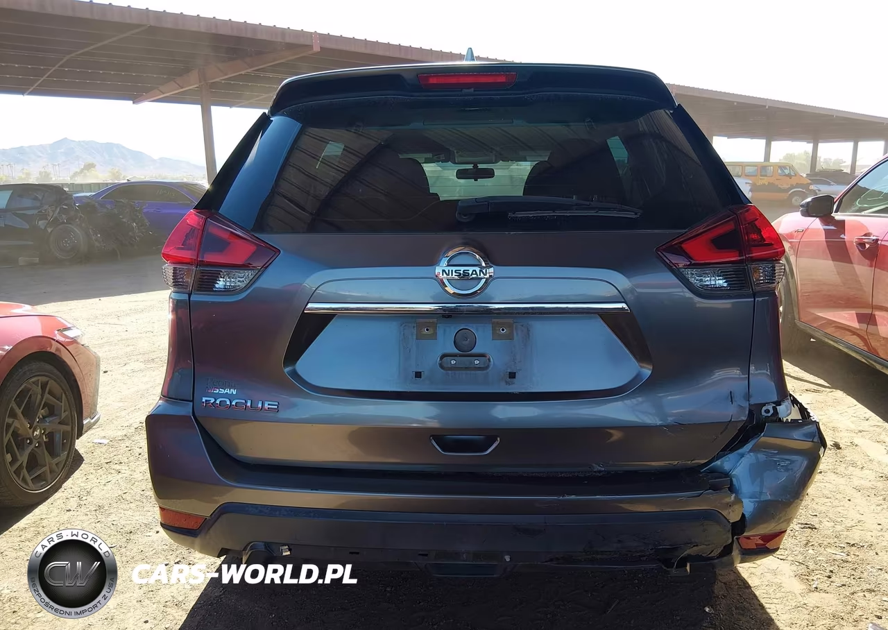 2018 Nissan Rogue S VIN:KNMAT2MT0JP622215 - 16