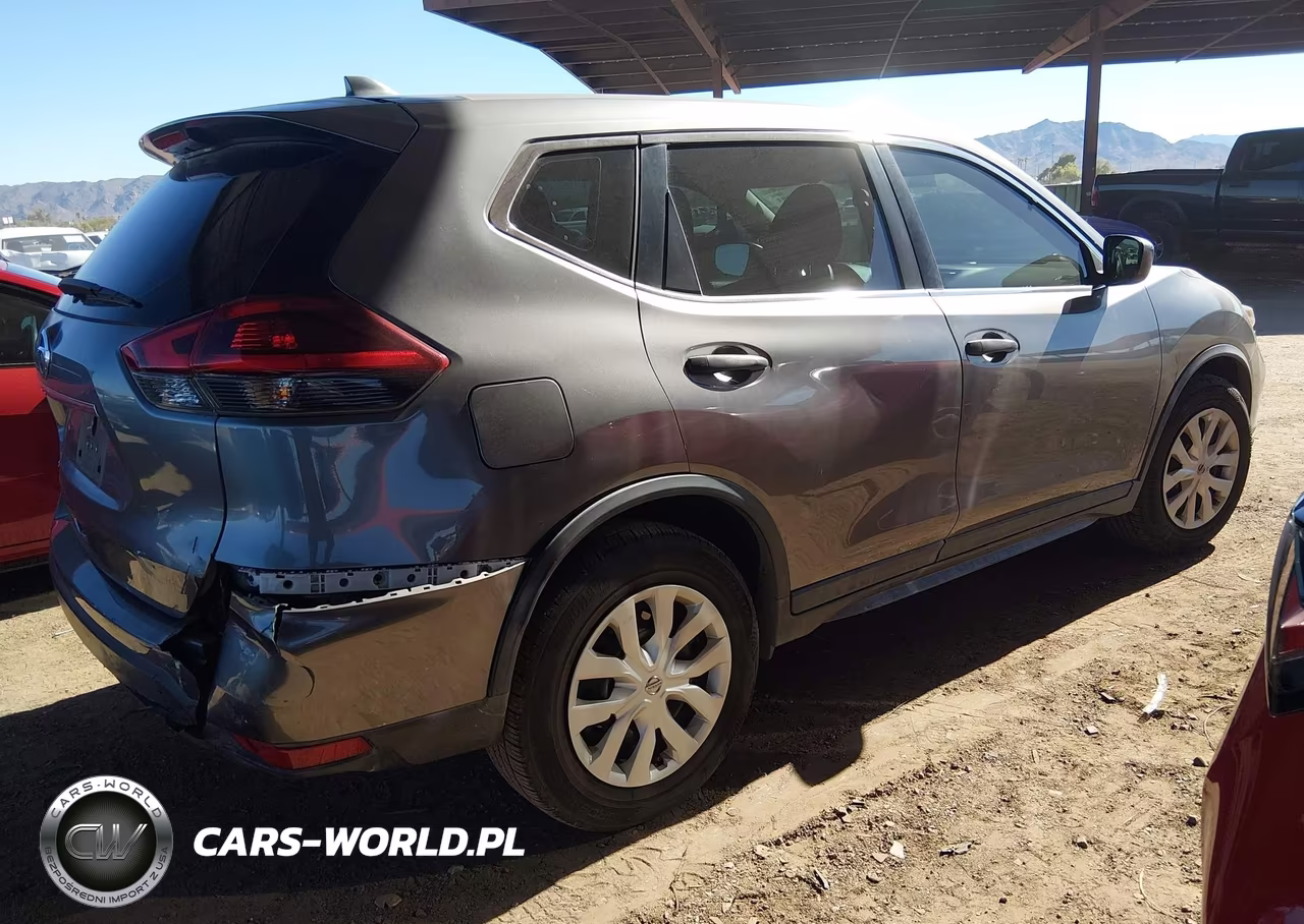2018 Nissan Rogue S VIN:KNMAT2MT0JP622215 - 4
