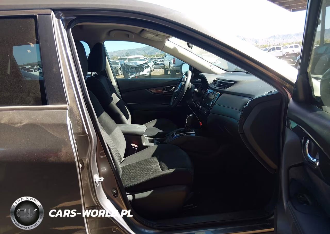 2018 Nissan Rogue S VIN:KNMAT2MT0JP622215 - 5