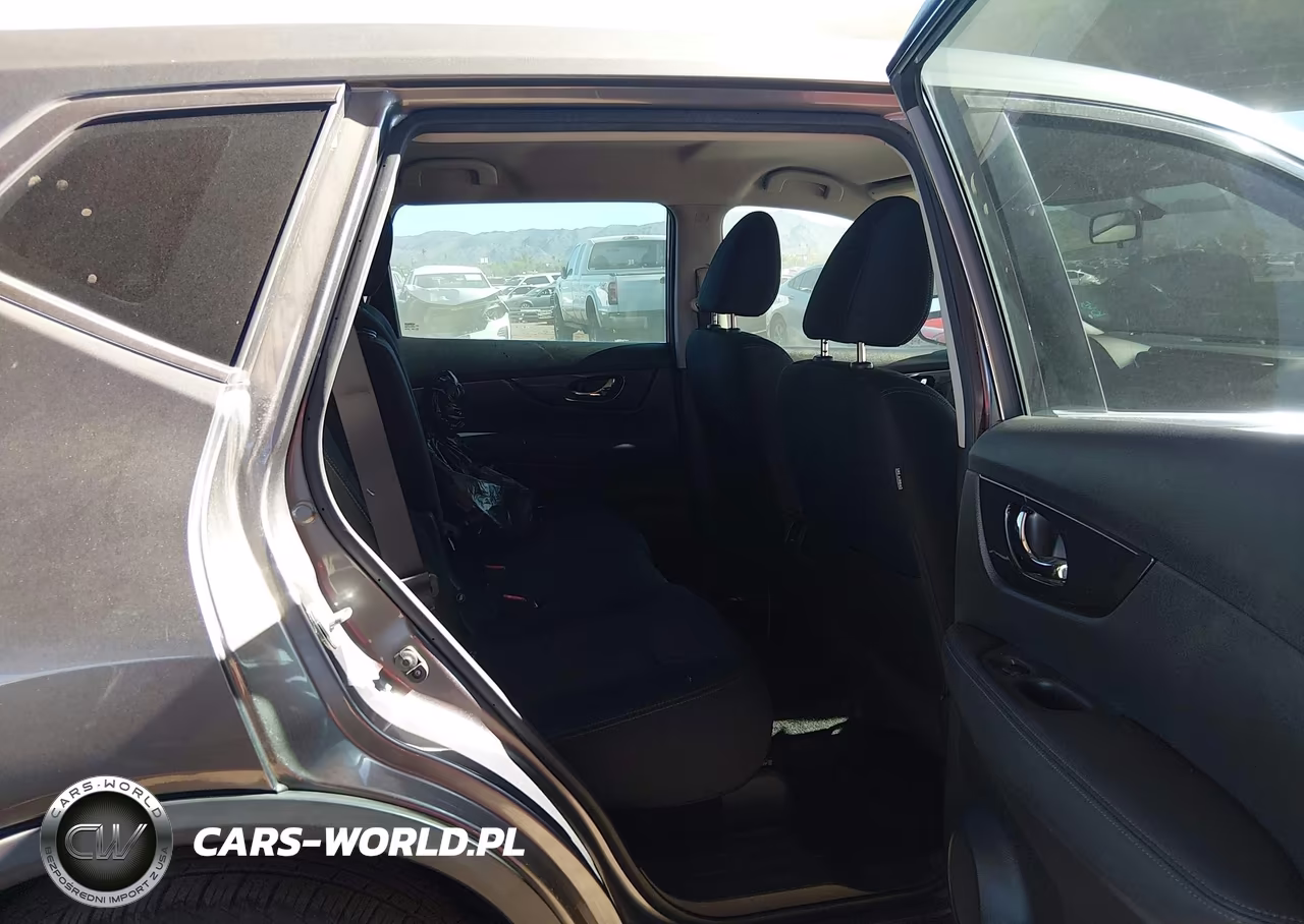 2018 Nissan Rogue S VIN:KNMAT2MT0JP622215 - 8