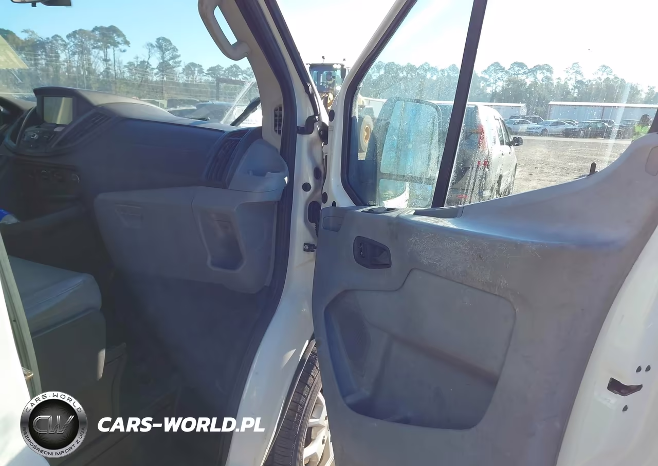 2018 Ford Transit-250 VIN:1FTYR2CG1JKA93985 - 5