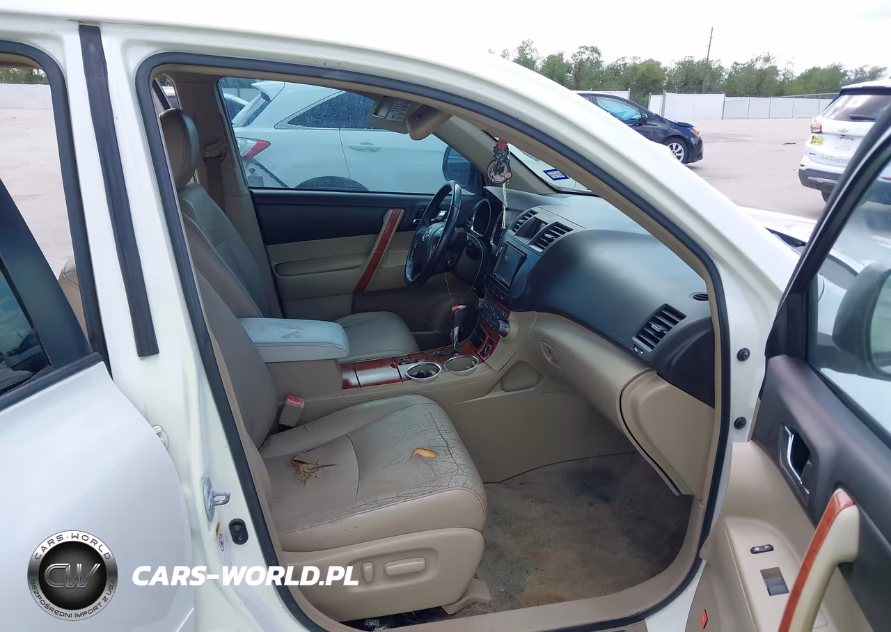 2010 Toyota Highlander Limited V6 VIN:5TDYK3EH0AS002858 - 5