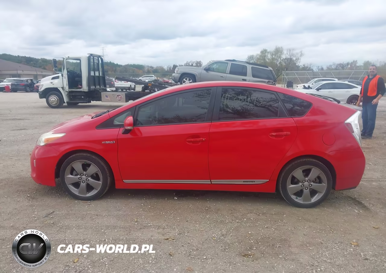 2015 Toyota Prius Persona Series Special Edition VIN:JTDKN3DU4F0407160 - 14