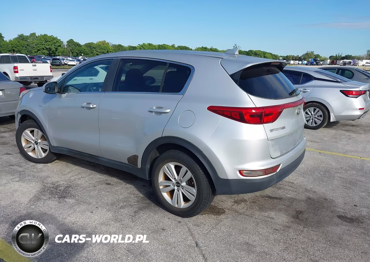 2018 Kia Sportage Lx VIN:KNDPMCAC4J7308486 - 3