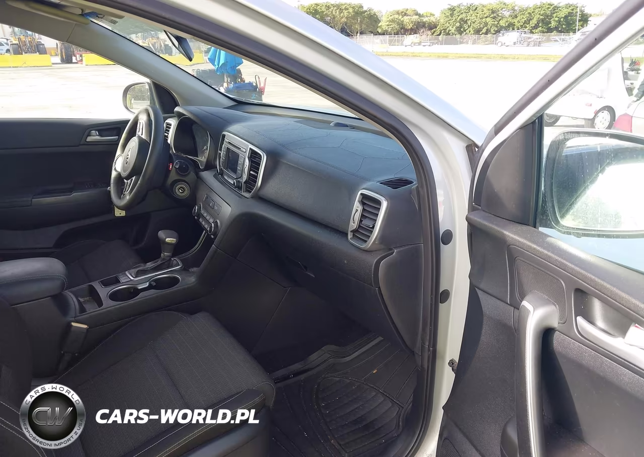 2018 Kia Sportage Lx VIN:KNDPMCAC4J7308486 - 5