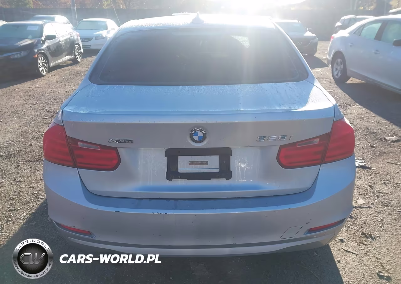 2015 BMW 328I xDrive VIN:WBA3B5G56FNS13193 - 16