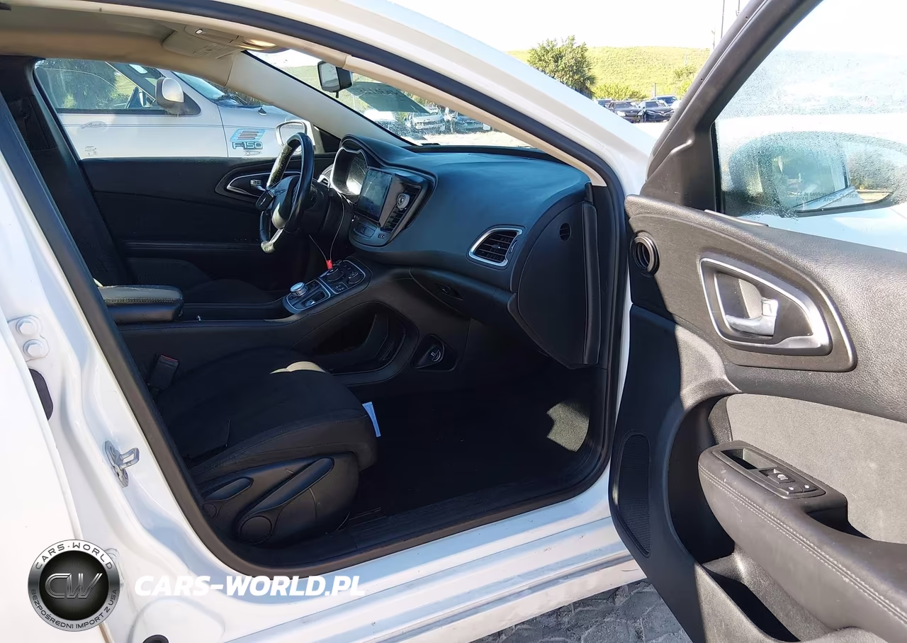 2015 Chrysler 200 Limited VIN:1C3CCCAB5FN629274 - 5