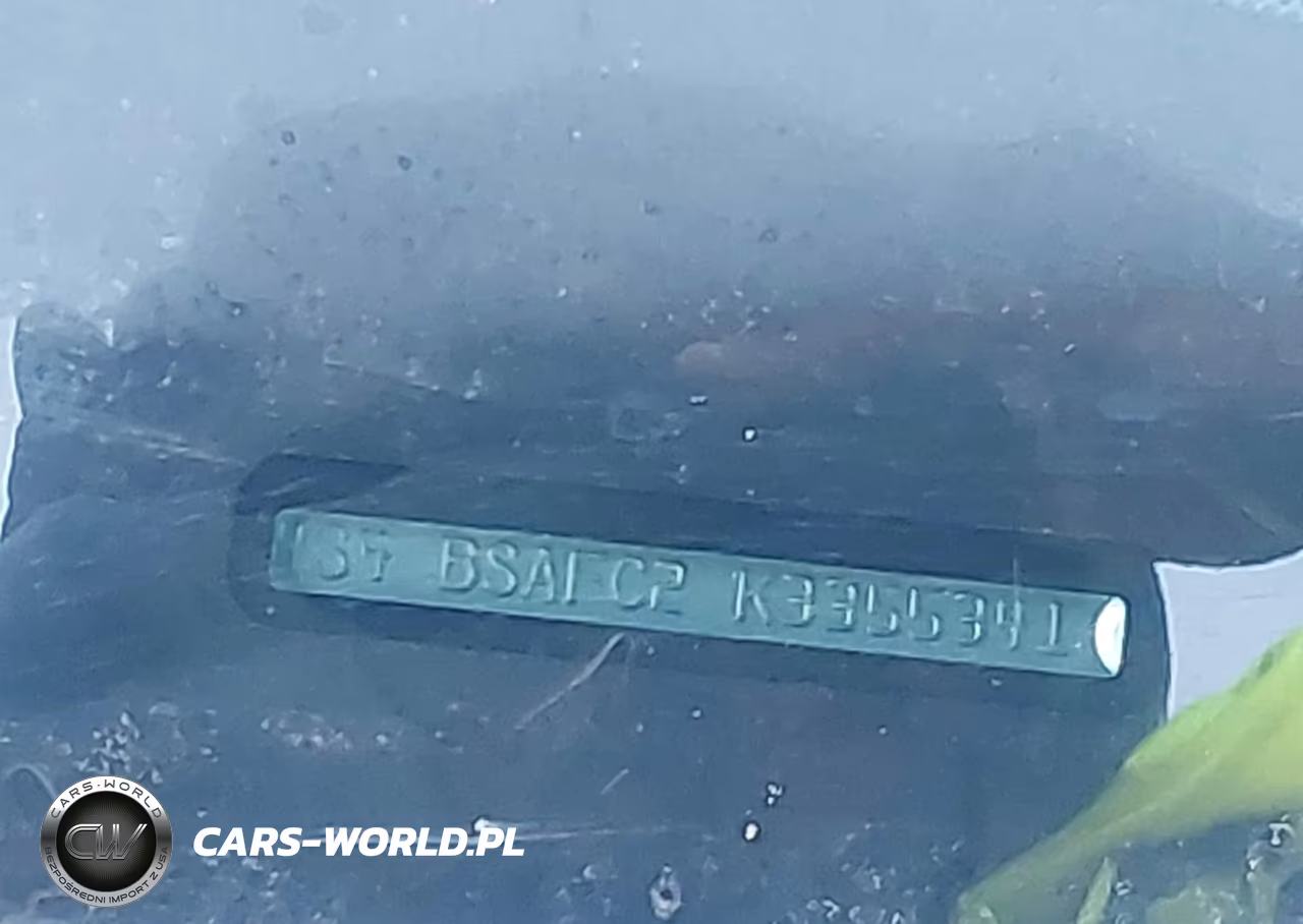 2019 Subaru Outback 2.5I Premium VIN:4S4BSAFC2K3355341 - 17