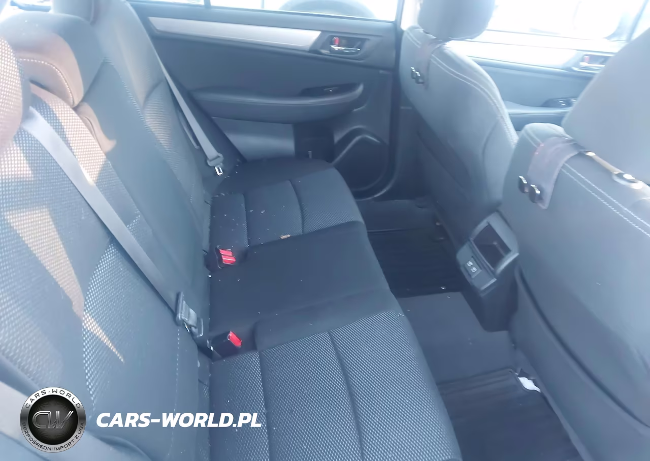 2019 Subaru Outback 2.5I Premium VIN:4S4BSAFC2K3355341 - 8