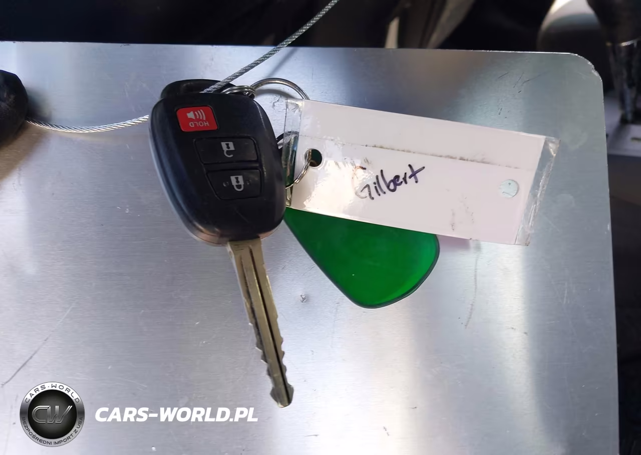 2015 Toyota Prius C Two VIN:JTDKDTB31F1093524 - 11