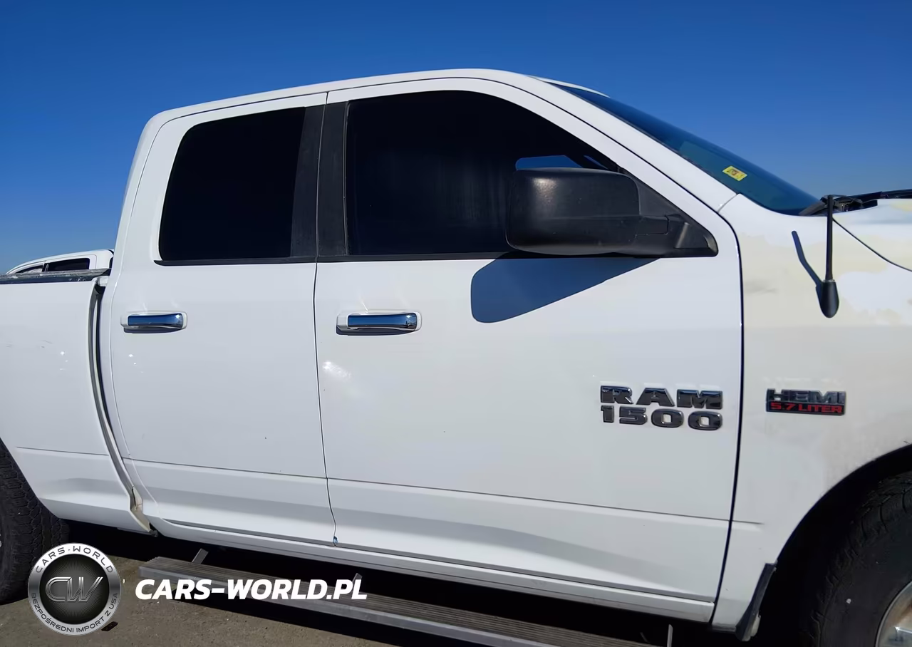 2015 Ram 1500 Big Horn VIN:1C6RR6GT9FS644861 - 13