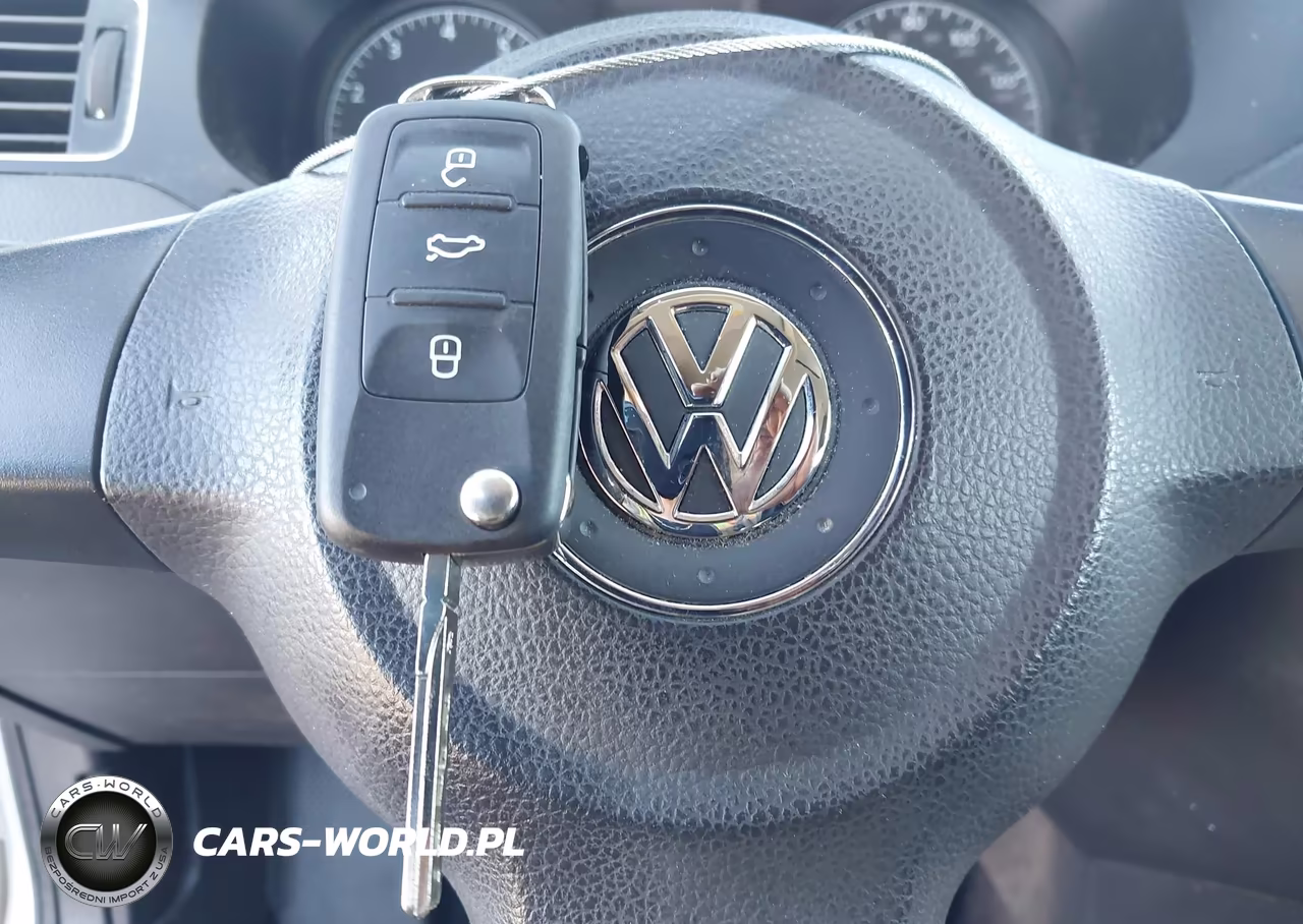 2012 Volkswagen Jetta 2.0L S VIN:3VW2K7AJ0CM323692 - 11