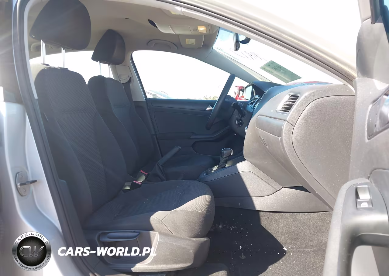 2012 Volkswagen Jetta 2.0L S VIN:3VW2K7AJ0CM323692 - 5