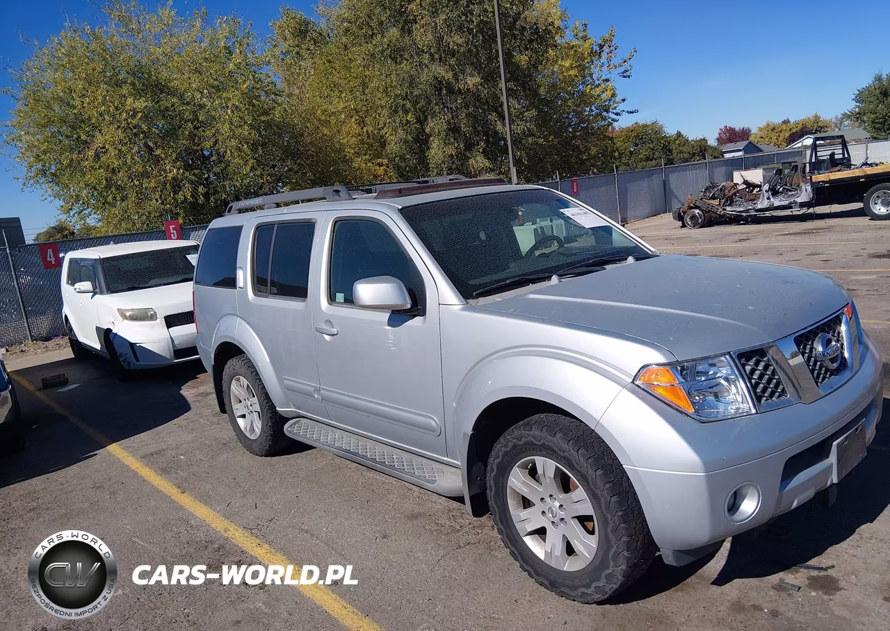 2006 Nissan Pathfinder Le