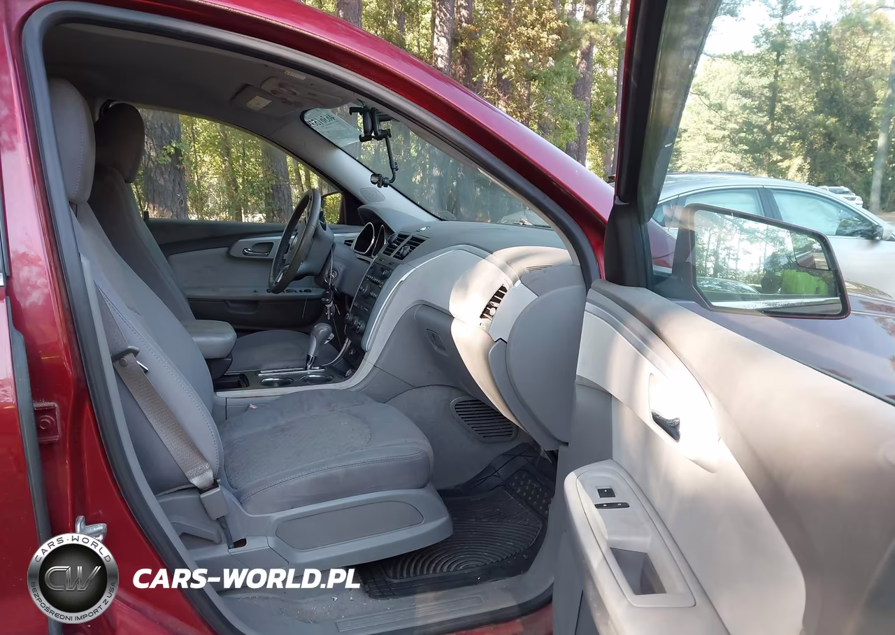 2010 Chevrolet Traverse Lt VIN:1GNLVFED6AS143075 - 5